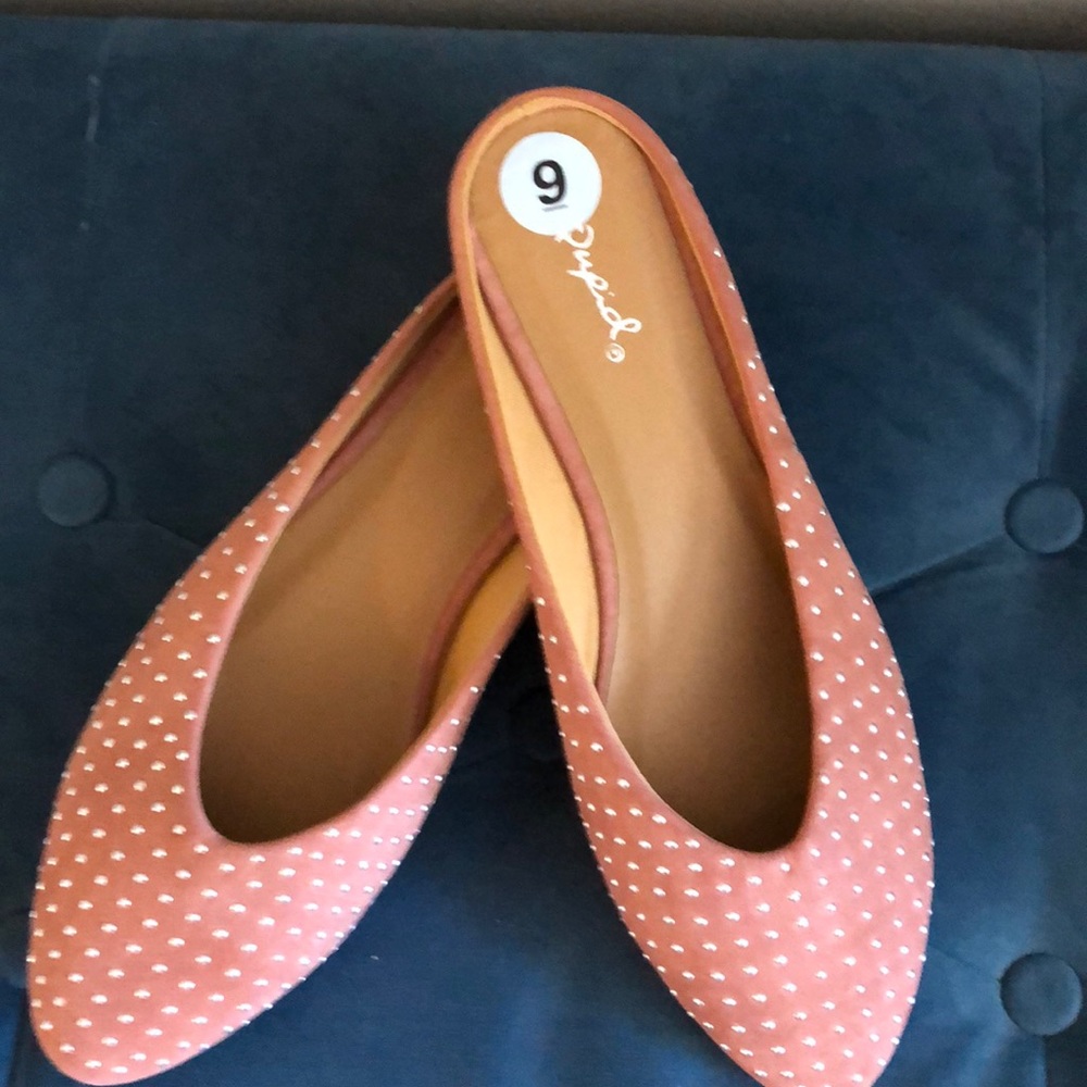 Shoes - Picture 2 of 3